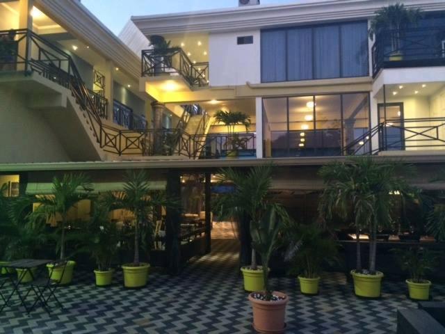 Hotel Babylon Paramaribo Luaran gambar